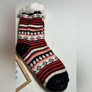 2 Pairs *NEW* Cozy Socks 🧦